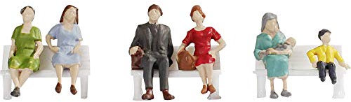 NOCH Sitzende Figuren, realistisch handbemalt aus Kunststoff, ohne Bänke für die Spurweite TT ideal für Modellbahnen