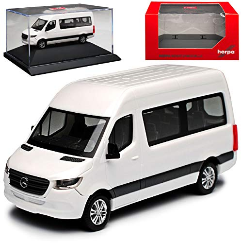 Mercedes-B Sprinter CS30 W907 W910 Transporter Personen Weiss 3. Generation Ab 2018 mit Sockel und Vitrine H0 1/87 Herpa Modell Auto