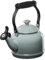 Le Creuset Émail sur acier Demi théière avec finitions métalliques, 1,25 qt, sel de mer
