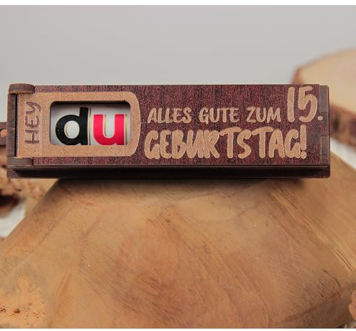 Urhome Geschenkbox Alles Gute zum 15. Geburtstag mit Duplo Schokoriegel - Überraschung Holzbox mit Spruch Gravur inkl. Schokolade Geschenk Riegel - Geburtstagsgeschenk Dunkel Braun