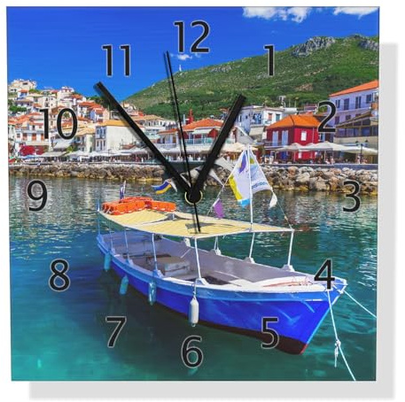 Wallario Design Wanduhr Fischerboot im Hafen aus Aluverbund, Alu-Uhr Größe 30 x 30 cm, Schwarze Zeiger mit Metalloptik
