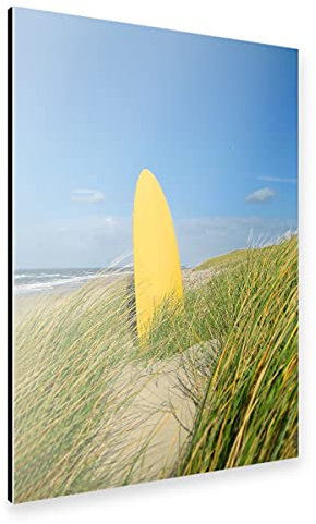 artboxONE Alu-Print 150x100 cm Surfbrett in den Dünen von Künstler Theo