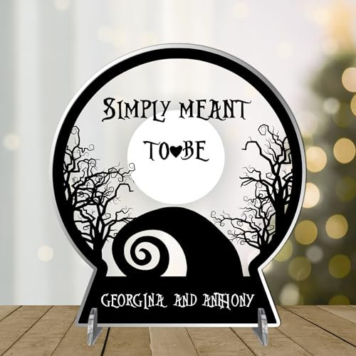 Enchanting Personalised Christmas Snow Globe - Celebrate Your Love Story with Custom Names - Unique Festive Decoration and Heartfelt Gift Idea for Couples
