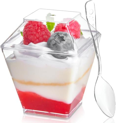 Wubushan Dessertbecher Plastik mit Deckel, Dessertschalen Eckig Plastik Wiederverwendbar, Dessertglaser mit Loffeln, Parfait Vorspeisenbecher für Tiramisu Desserts Pudding Mousse (50Pcs/60ml)