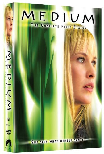 Medium: Complete First Season [DVD] [2006] [Region 1] [US Import] [NTSC]