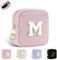 Personalisierte Kosmetiktasche Kleine Make up Tasche Cord Schminktasche Damen Tragbare Reise-Kulturbeutel für Toilettenartikel Organizer Personalisierte Initialen Geburtstag für Mädchen Rosa M