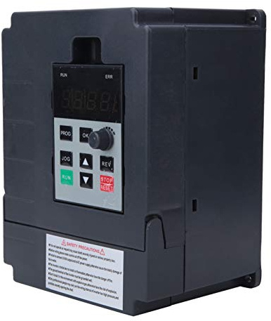 Variateur de Fréquence VFD, Entrée Monophasée 220 V 2,2 KW et Sortie Triphasée VFD, Convertisseur de Fréquence 12 A pour Contrôle de la Vitesse du Moteur (1,5 kW)