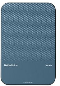 Native Union (Re) Classic Power Bank | Magnetico - Qi2 MagSafe Compatibile 5000mAh 15W Caricatore Portatile - Cavo USB-C Incluso - Compatibile con iPhone 16, 16 Pro, 16 Pro Max & Altro (Blu Navy)