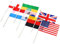 Rockreyoa Lot de 32 drapeaux à main de différents pays avec bâton de drapeau - Petits drapeaux nationaux - Décorations de fête pour jeux Coupe du monde - Fête sportive - 14 x 21 cm