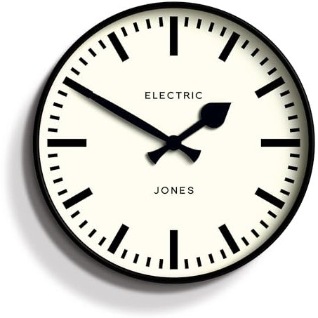 JONES CLOCKS® Tiger wanduhr | Moderne runde bahnhofsuhr | 30cm | Schwarz | Cooler designerlook für küche, Wohnzimmer oder büro