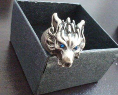 Final Fantasy Wolf Ring mit blauen Augen