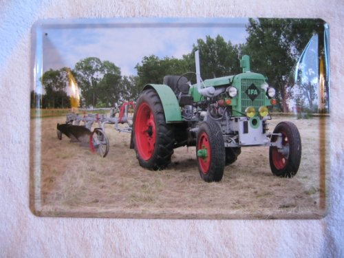Blechschild 20x30cm,Traktor IFA mit Pflug