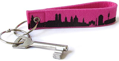 44spaces Schlüsselanhänger München Filz pink mit Skyline Design - handgefertigt viele Farben - Geschenk für Frauen Männer Geburtstag Umzug