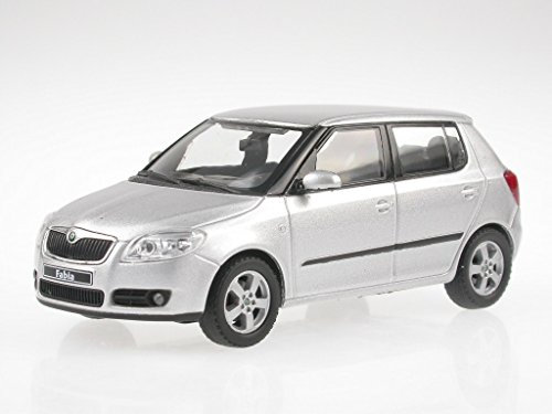 Skoda Fabia 2 silber Modellauto Abrex 1:43