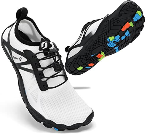 STQ Unisex Bedeschuhe Herren Damen Wasserschuhe Slip on Barfusschuhe Mesh Strandschuhe Leicht Atmungsakitv Traillaufschuhe Beach Sport Yoga Surfschuhe Weiß Schwarz 36 EU