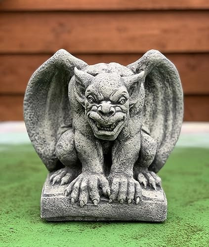 OLOMA Scultura gargoyle gotica Figura di demone in cemento Statua di gargoyle custode in pietra Decorazione mostro da giardino Ornamento vampiro all'aperto Arte del cemento Statua medievale Scultura