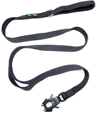 Ainsdale Dogs™ Frog Clip Lead Leash. Anti tangle technology Durable material thoroughly tested for the Strongest of Dogs. Middle positioned Grab Handle for extra Security. Black