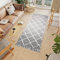 TAPISO Boho Teppich Läufer Kurzflor Shaggy Dunkelgrau Creme Karo Fransen Schlafzimmer Wohnzimmer Design Modern 100 x 200 cm