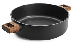 Woll Eco Logic QXR Kasserolle, rund mit 2 Holz-Seitengriffen - Induktiv -, Ø 28 cm, 8 cm hoch - Geeignet für alle Herdarten, PFAS-frei, Antihaft-Versiegelung, Aluminiumguss, backofenfest, schwarz