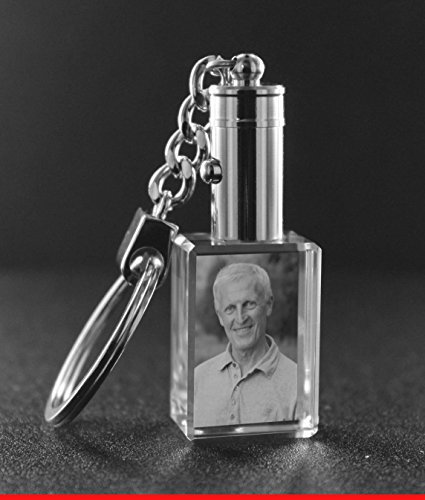 VIP-LASER 2D Gravur Glas Kristall Schlüsselanhänger mit LED-Beleuchtung Hochformat mit Deinem Vater oder Opa. Dein Wunschfoto für die Ewigkeit Mitten in Glas! LED = BLAU
