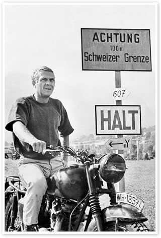 Posterlounge Steve McQueen in Gesprengte Ketten Poster | 40 x 60 cm von Celebrity Collection Schwarz-Weiß Wandbilder Wanddeko