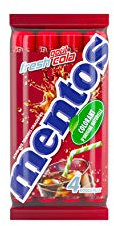 Mentos - Pack de 4 Rouleaux Fresh Cola - Bonbons Mentos au Cola, Tendres et Croquants - Goût Intense et Gourmand