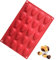 LATRAT Seashell Mini moule à madeleine - Moule en silicone pour muffins, 20 trous avec revêtement antiadhésif pour gâteaux, chocolat, bonbons et biscuits - Rouge