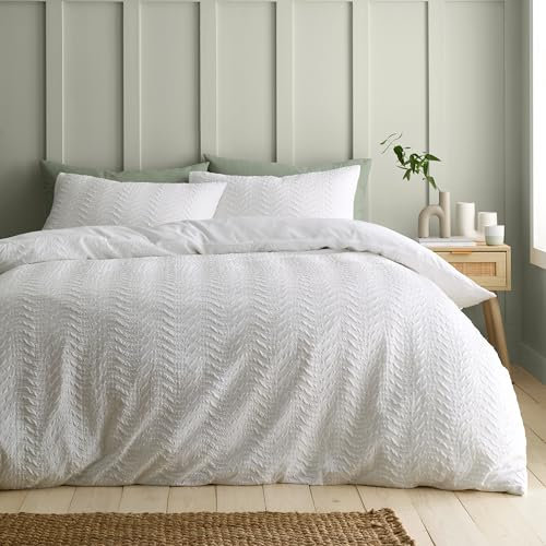 Catherine Lansfield Heatset Wave Double Duvet Cover Set with Pillowcases White