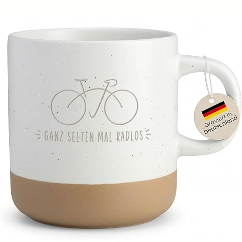 Lustige Fahrrad Tasse mit Spruch Ganz selten mal Radlos, coole Gravur Kaffeetasse für Radfahrer, Geschenk für Fahrradliebhaber Geburtstag Steingut - Henkel rechts