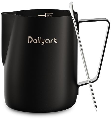 Dailyart Milchkännchen 12oz/350ml Nahrungsmittelstufe 304 Milchkännchen Edelstahl, Milchkanne Edelstahl mit Latte Art Pen, Barista Accessories Milchschaumkännchen für Cappuccino und Latte Art, Schwarz