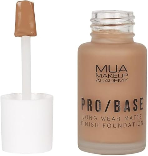 MUA Makeup Academy Pro/Base Full Coverage Long Wear Matte Finish Foundation, Farbton #180, 30 ml - Vegan & Cruelty Free