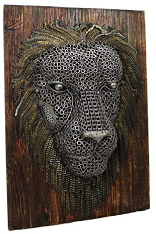 DARO DEKO Wanddekoration Löwenkopf aus recyceltem Metall 53 x 76cm auf Holzplatte