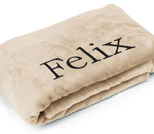 Kuscheldecke XXL mit Namen oder Wunschtext Bestickt - extra große 220x240 cm gemütliche Sofadecke Wohndecke, weiches Fleece, personalisiertes Geschenk für Männer und Frauen - Sand