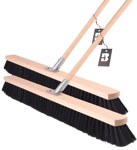 BAUSTER® Straßenbesen 2er Set – 700 mm + Stiel 120cm Besen mit Holzstiel & weichen Borsten – Außenbesen für Hof, Werkstatt & Garage – Kehrbesen für feinen Schmutz