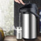 Caraffa termica per caffè con azione a pompa per un'erogazione efficiente delle bevande e ritenzione del freddo 24 ore (1,6 litri)