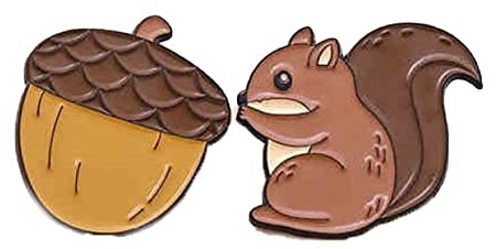 Baokuan Eichhörnchen Tinecone Brosche Pin Set 2pcs/Set Cartoon Tier Revers Pin Süße Broschen Für Frauen Männer Krawatte Party Dekoration