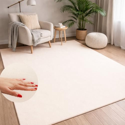 carpet city Waschbarer Teppich Einfarbig Kurzflor - 120x160 cm in Creme - Weich & Soft-Touch Haptik - rutschfest & Pflegeleicht - Teppich für Wohnzimmer, Schlafzimmer & Flur