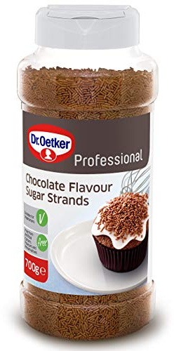 Dr. Oetker Professional Chocolate Flavour Sugar Strands 700g | Delivers uniform sprinkles to decorate commercial bakes, adding a rich cocoa taste and texture to catering desserts.