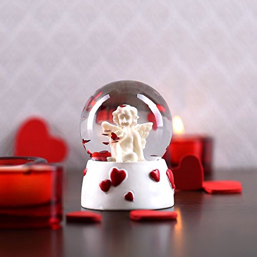 Out of the blue KG Polyresin-Glitterkugel mit Herzdeko, Engel, ca. 6 cm