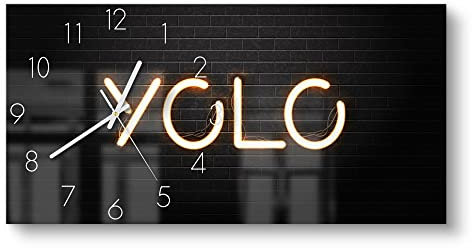 DEQORI Glasuhr | vertikal 60x30 cm | Motiv Leuchtbuchstaben YOLO | große XXL Design Uhr aus Glas | leise Wanduhr für Wohnzimmer & Küche | moderne Hingucker Uhr für die Wand