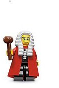 LEGO Serie 9 - Minifiguren Judge mit Hammer