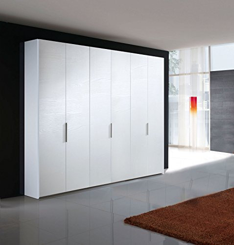 Armoire à 6 portes battantes