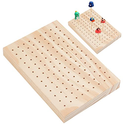 PH PandaHall 117 trous Mini Porte-brochettes en bois de chêne Tableau d'affichage des aliments Plateaux d'affichage de figurines en argile pour les présentoirs de choix d'aliments en argile de poterie