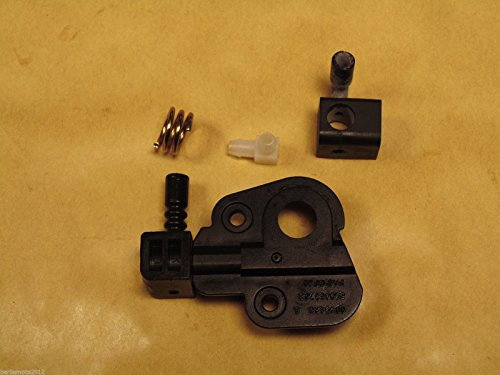 Pompa Olio Catena Motosega Mcculloch 2416 AVT / 2618 / 335 / 338 / 440 / 441 / 442 / 435 / Mac 4 / Partner 33 / 350 / 351 / 352 / 370 / 371 / 382 / 390 / 391 / 401 / 420 / 421 / 422 / 436 / 438 / 439 Poulan 2250 / 2375 / 2450 / 2550 / 2555 Barilemoto