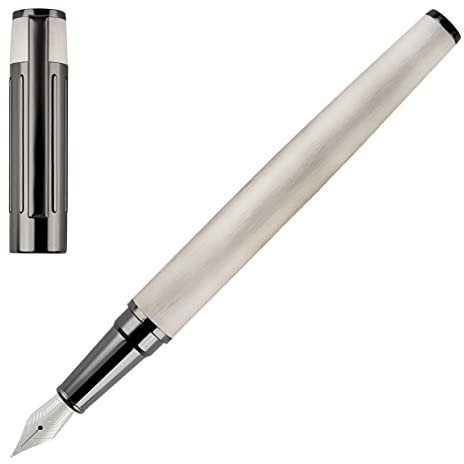 Hugo Boss Gear Ribs Füllfederhalter aus Messing und Aluminium in der Farbe Chrome, Länge: 13,8cm, Federstärke: M, HSV3062B