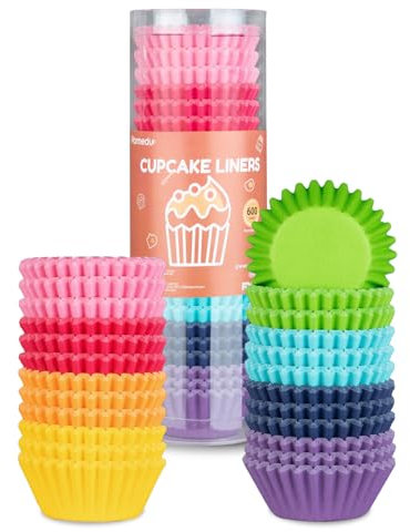 Parmedu 600 Stück Papier-Cupcake-Förmchen: 3,2 cm Mini-Muffin-Papierförmchen, Dick & Stabil, Ölbeständig – 8 Regenbogenfarben, Backpapierförmchen, Cupcake-Förmchen