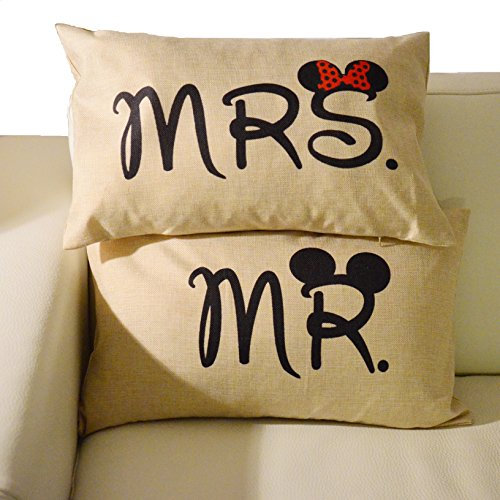 Miya® Mr & Mrs Micky und Minni liebevolle hochwertige Hochzeit Paar Kissenbezüge aus Baumwoll Sofakissen Kissenbezug Hochzeitgeschenk (Micky3050)