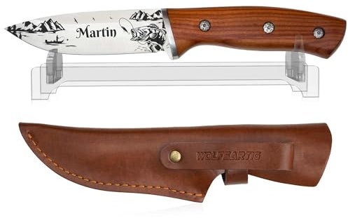 WOLFSARTIG Angelmesser mit Gravur – Geschenk für Angler – Personalisiertes Geschenk mit Namen für Geburtstag Weihnachten Vatertag (mit Ständer)