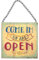 Something Different Wholesale Cartello aperto/chiudere (12/24), in legno, multicolore, 22x22x1 cm