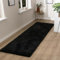 FRAAI | Home & Living Waschbarer Läufer - Blaze Schwarz - Polypropylen, Polyester - Hochflor - Einfarbig - Waschbar in Waschmaschine - Modern - Wohnzimmer, Esszimmer, Schlafzimmer, Flur - Carpet
